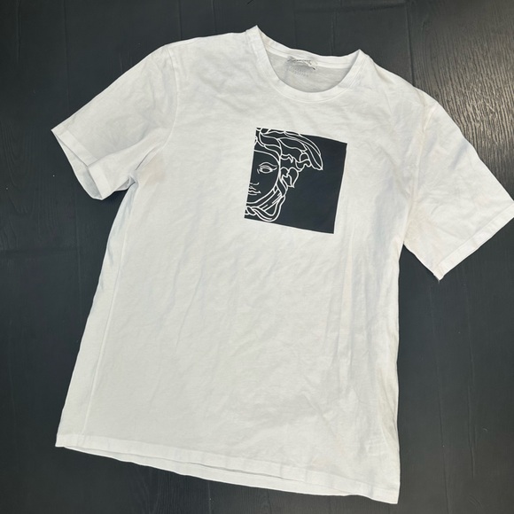 Men’s Versace Shirt - Picture 3 of 3